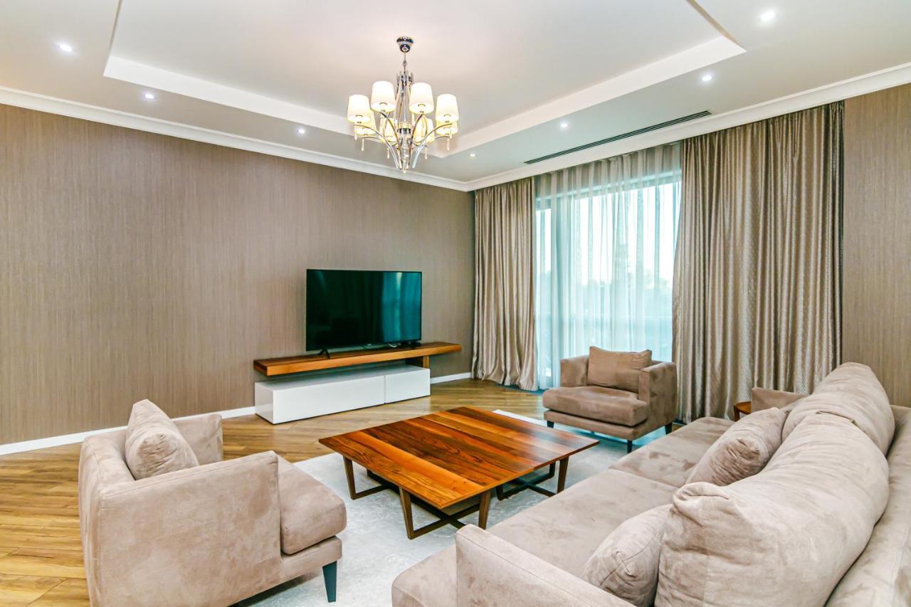 Three-Bedroom Deluxe Apartment