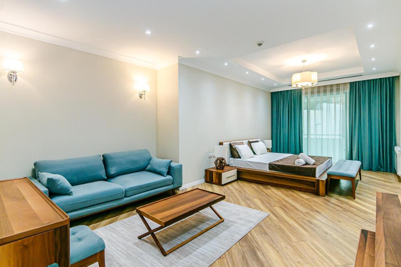 Three-Bedroom Deluxe Apartment