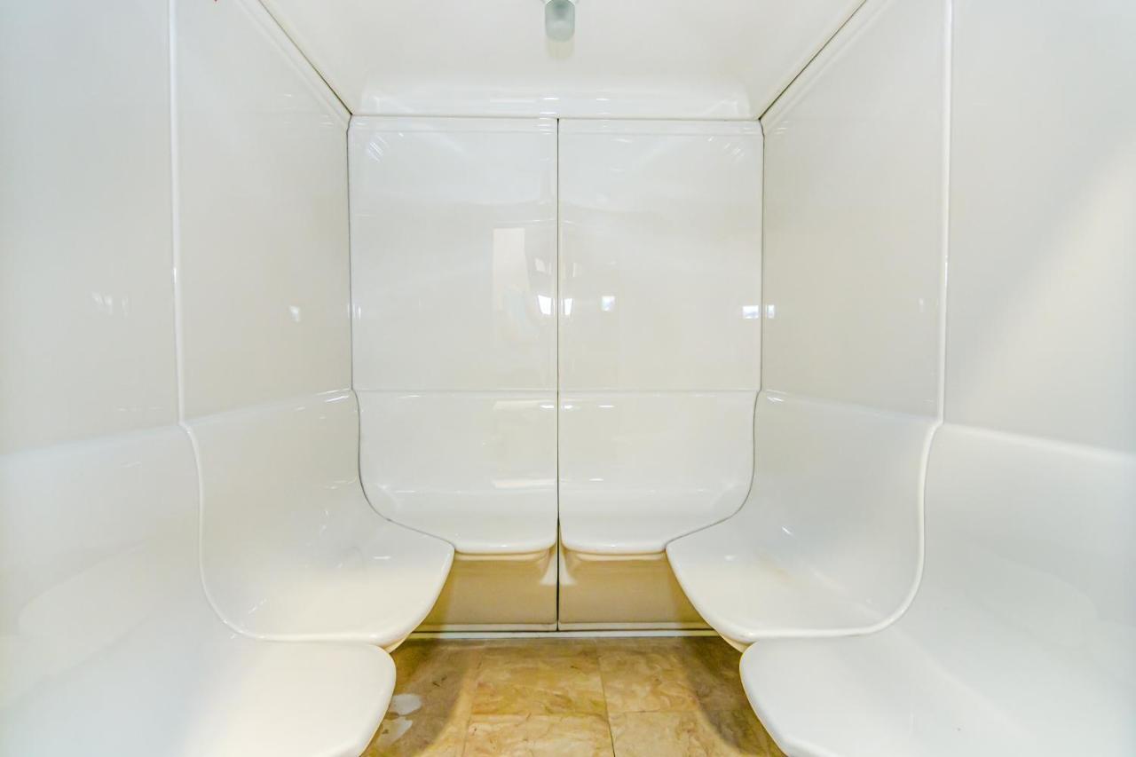 Three-Bedroom Deluxe Apartment