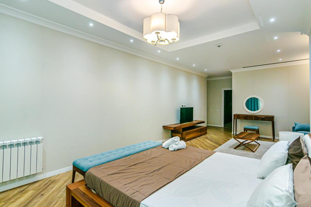 Three-Bedroom Deluxe Apartment