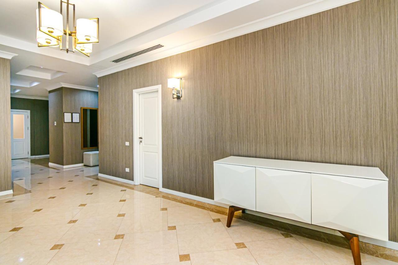 Three-Bedroom Deluxe Apartment