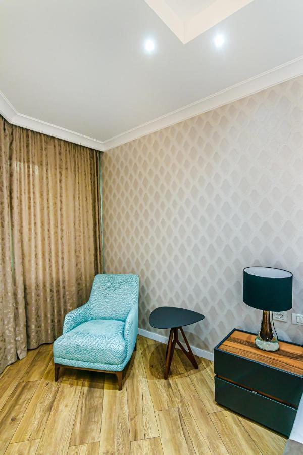 Three-Bedroom Deluxe Apartment