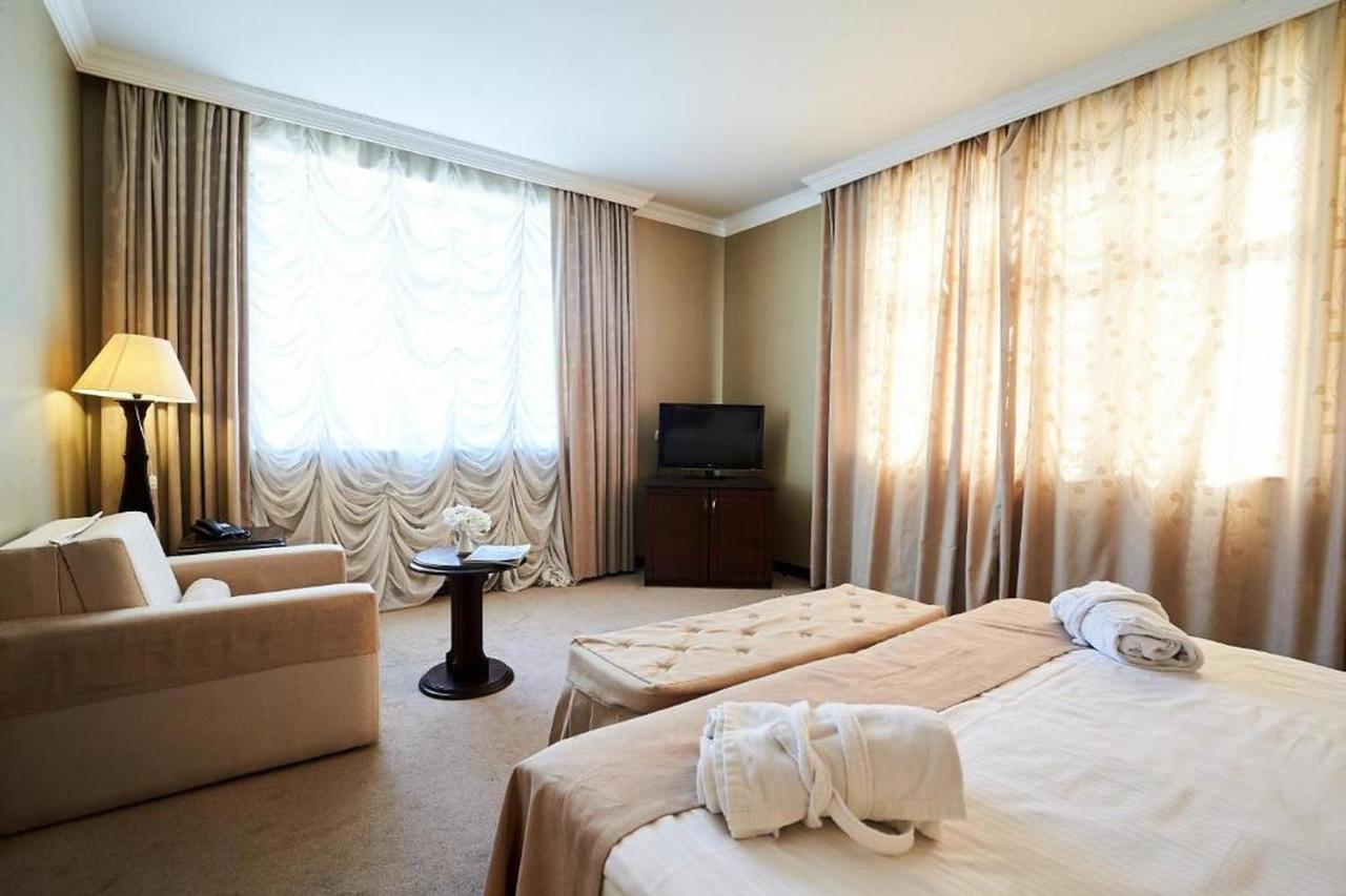 Suite City View
