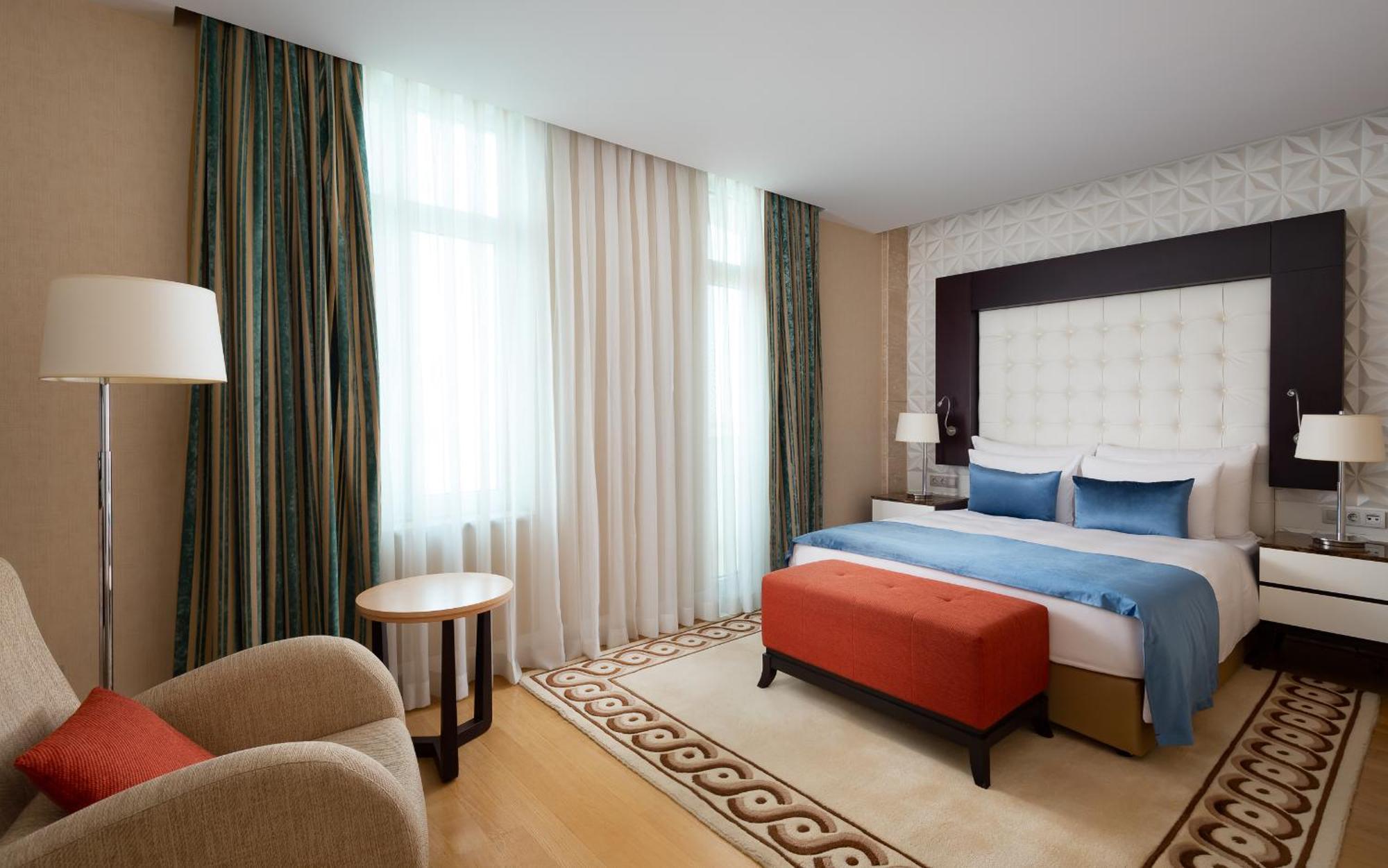 Superior Queen Room