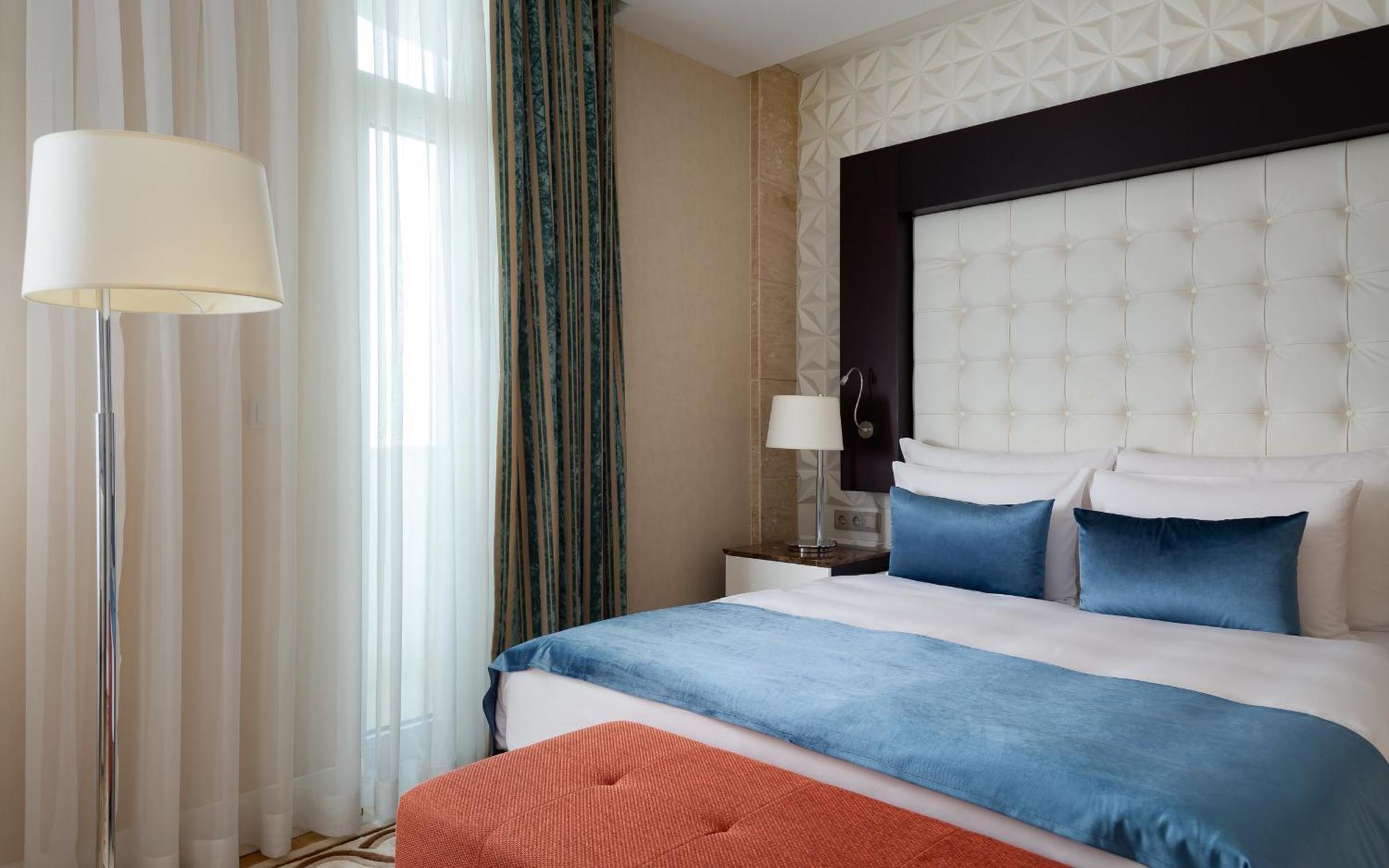 Superior Queen Room