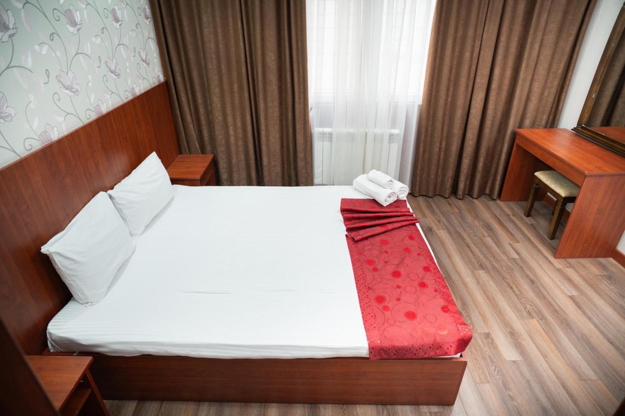 Suite,1629397890:JPEG