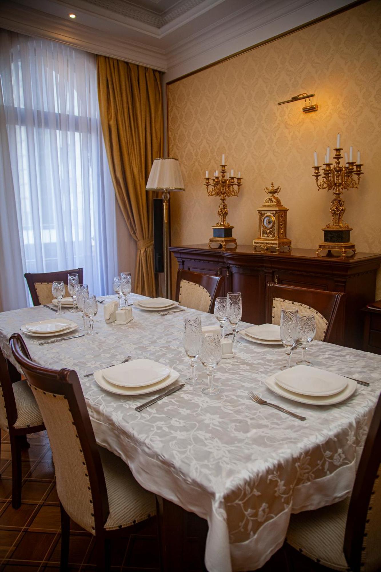 Presidential Suite,1643769412:JPEG