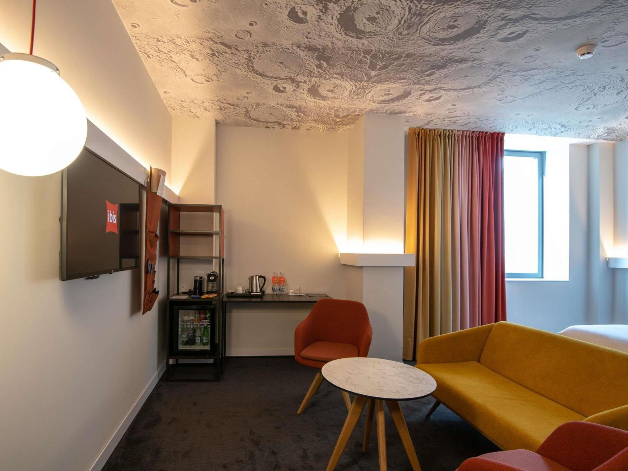 Family King Room,1705097059:JPEG