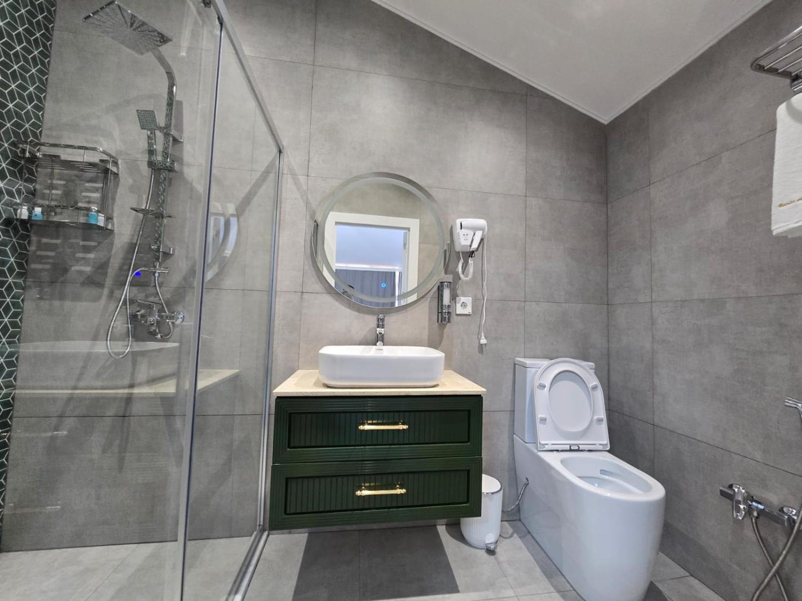 King Suite Sea View