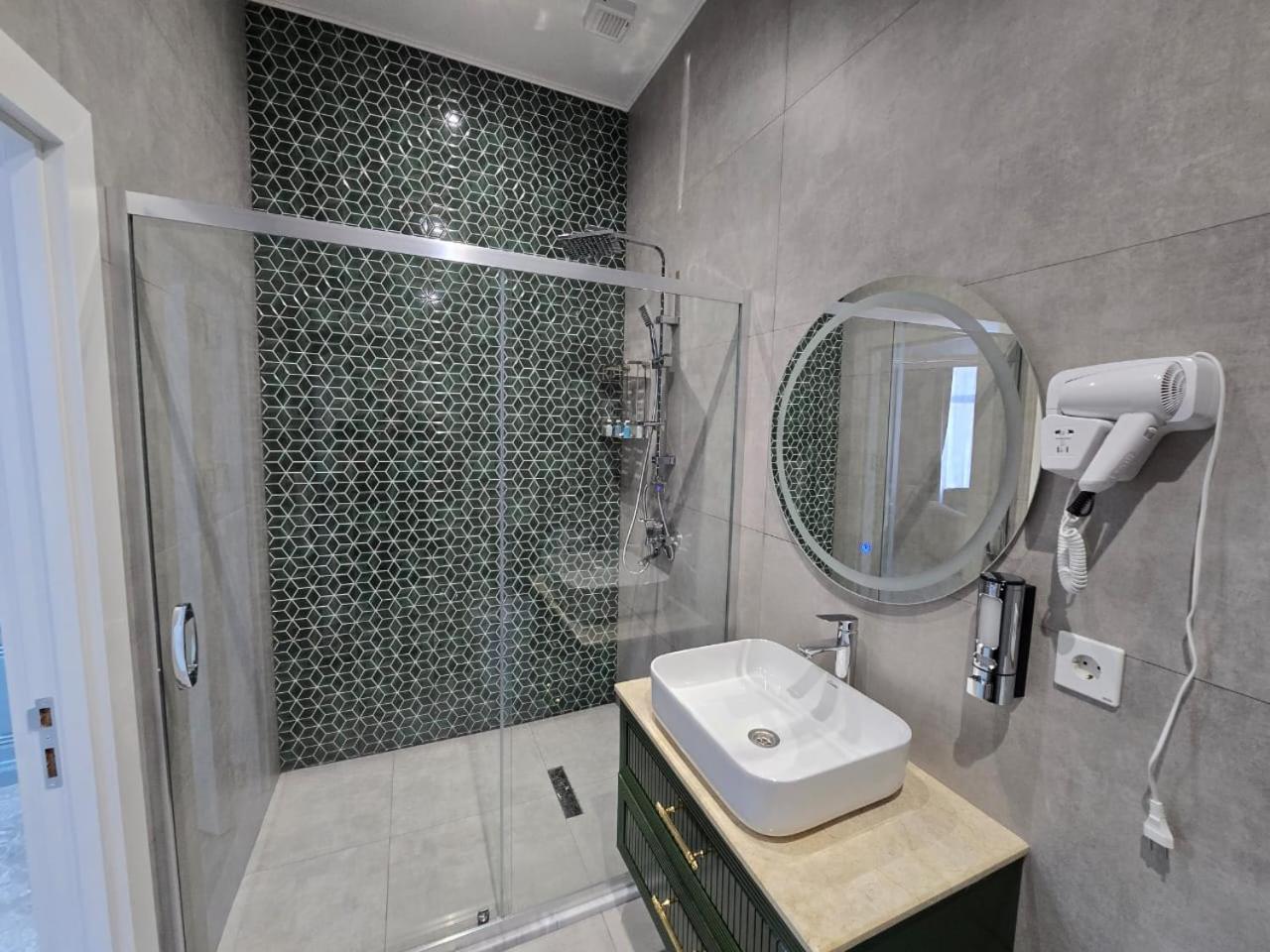 King Suite Sea View