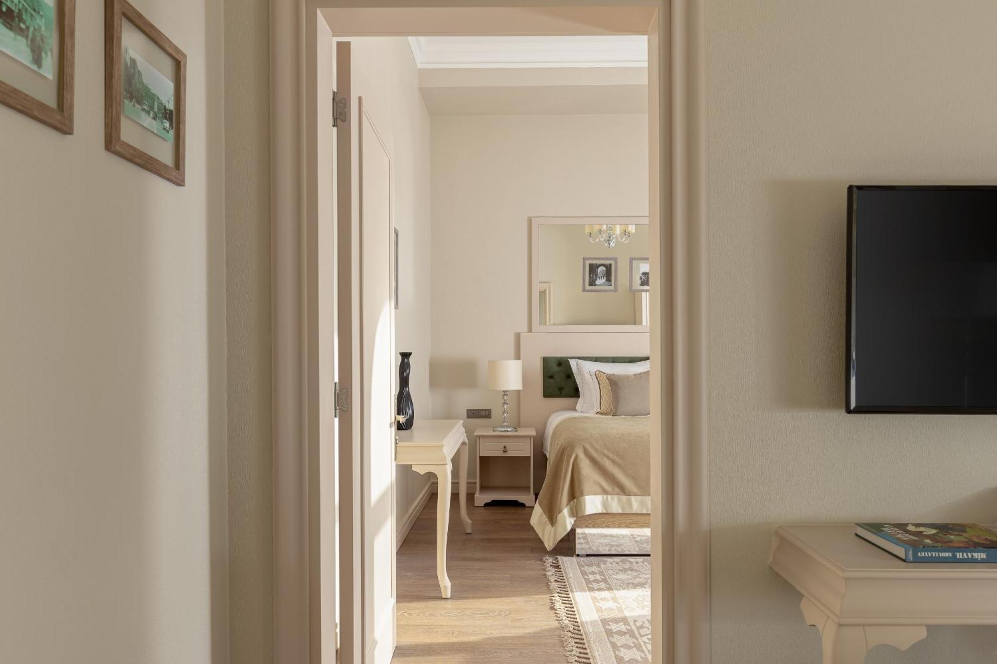 Junior Suite Room