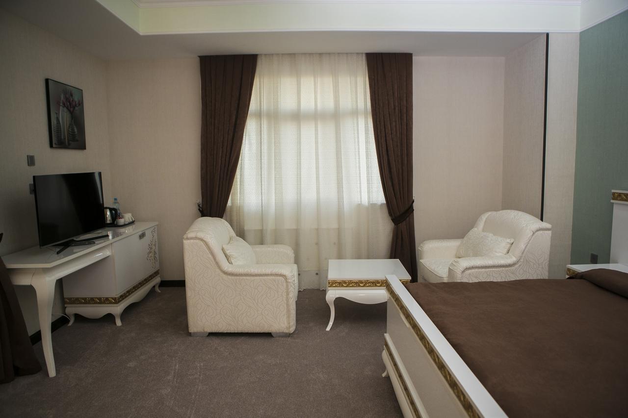 Junior Suite with Balcony,646177974:JPEG