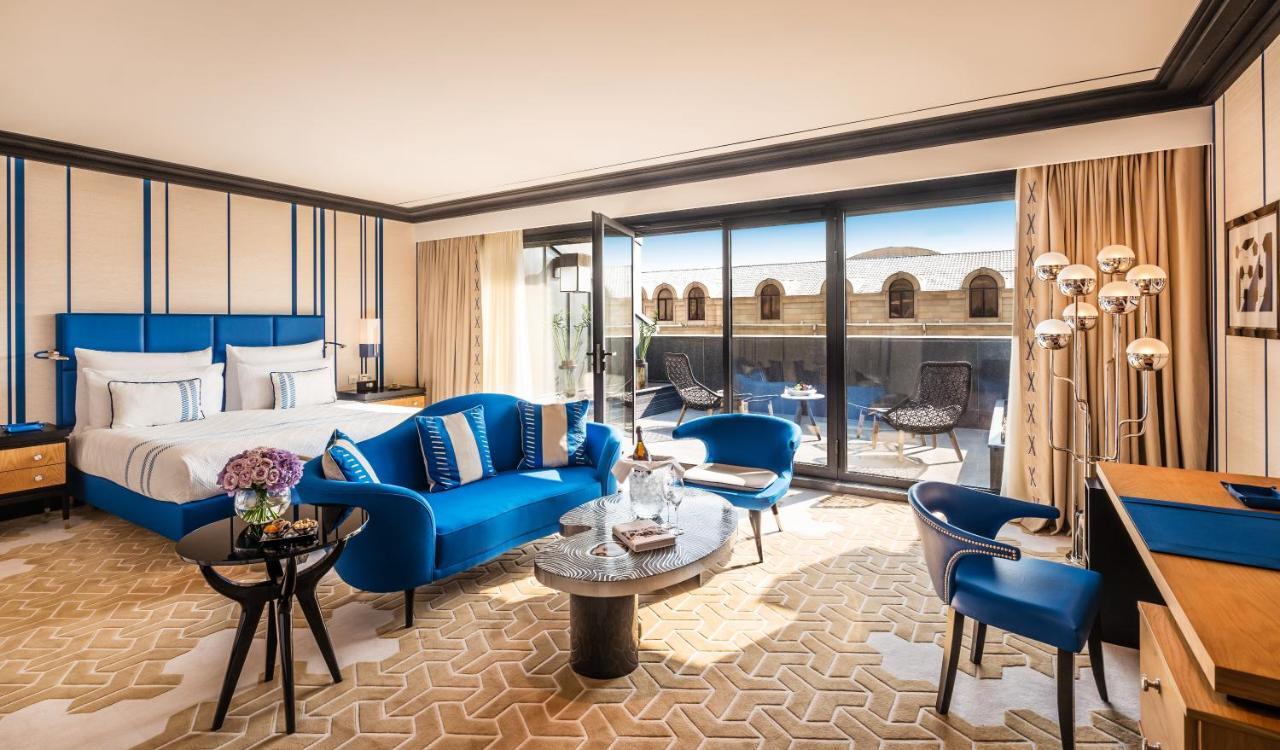 Dinamo Suite