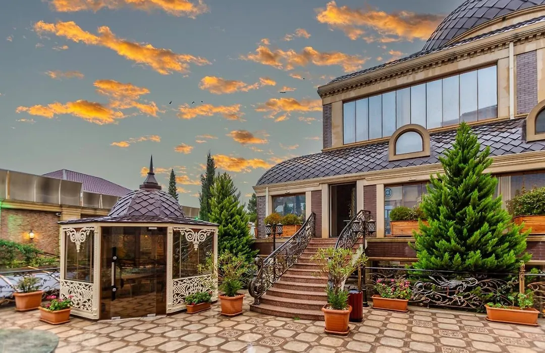 Manor Luxury Hotel Baku-1