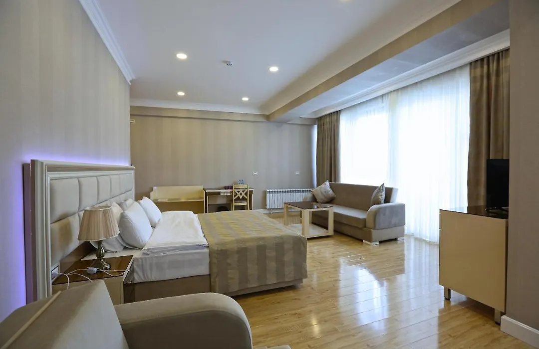 Rusel Hotel-1