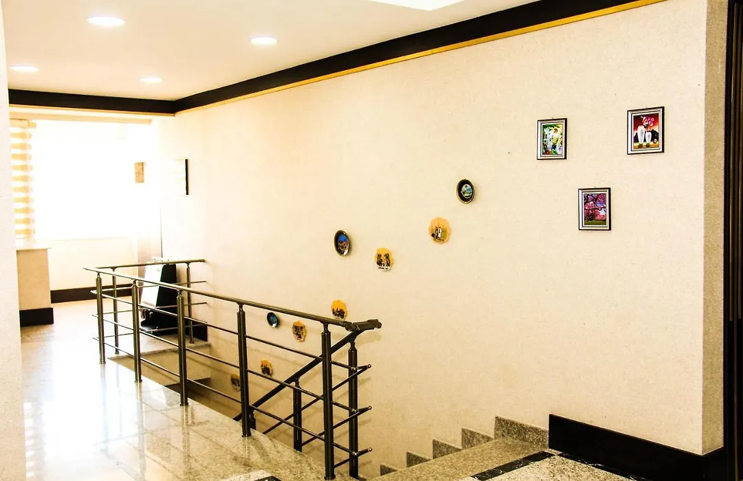 Kristal Hotel-1