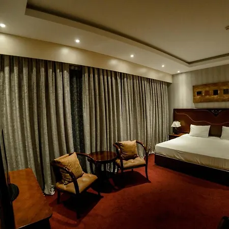 Astoria Hotel-2