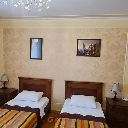 Gold Wall Apartment-3