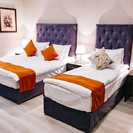 Donna Hotel-3