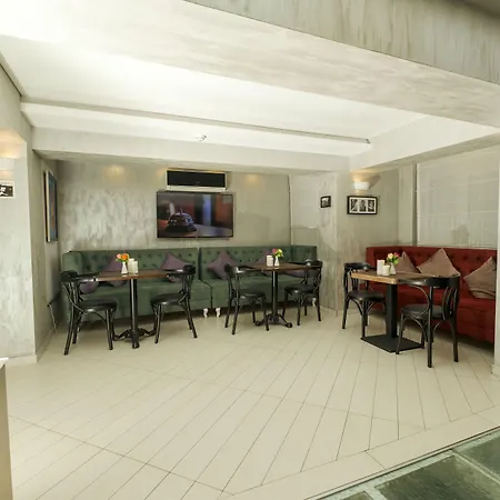 Maestro Hotel-2