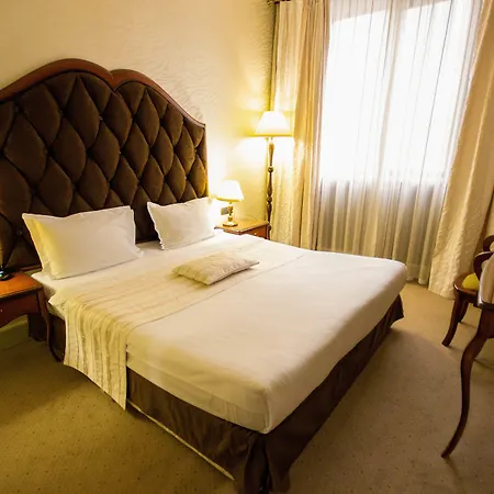 Sapphire Inn Hotel-3
