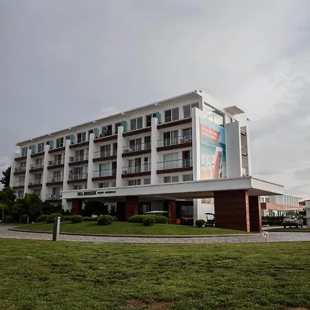 Sea Breeze Resort&Residence-2